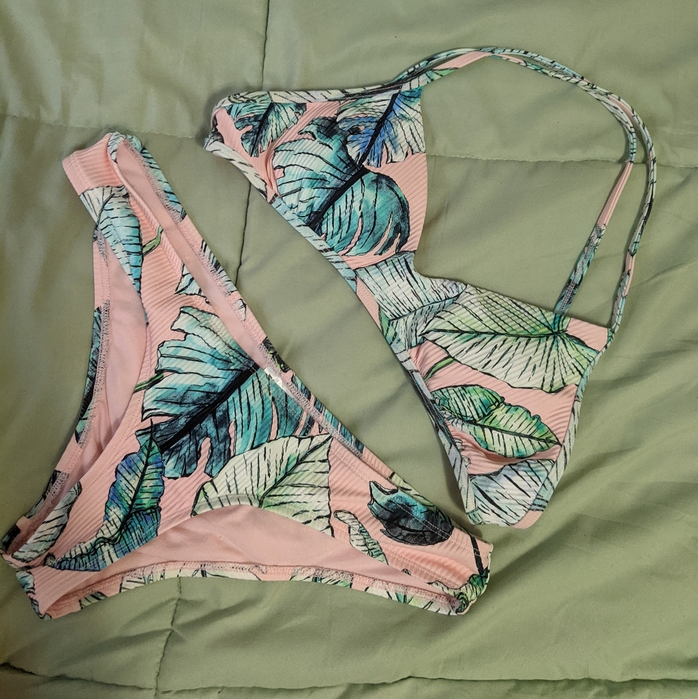 Swim suit